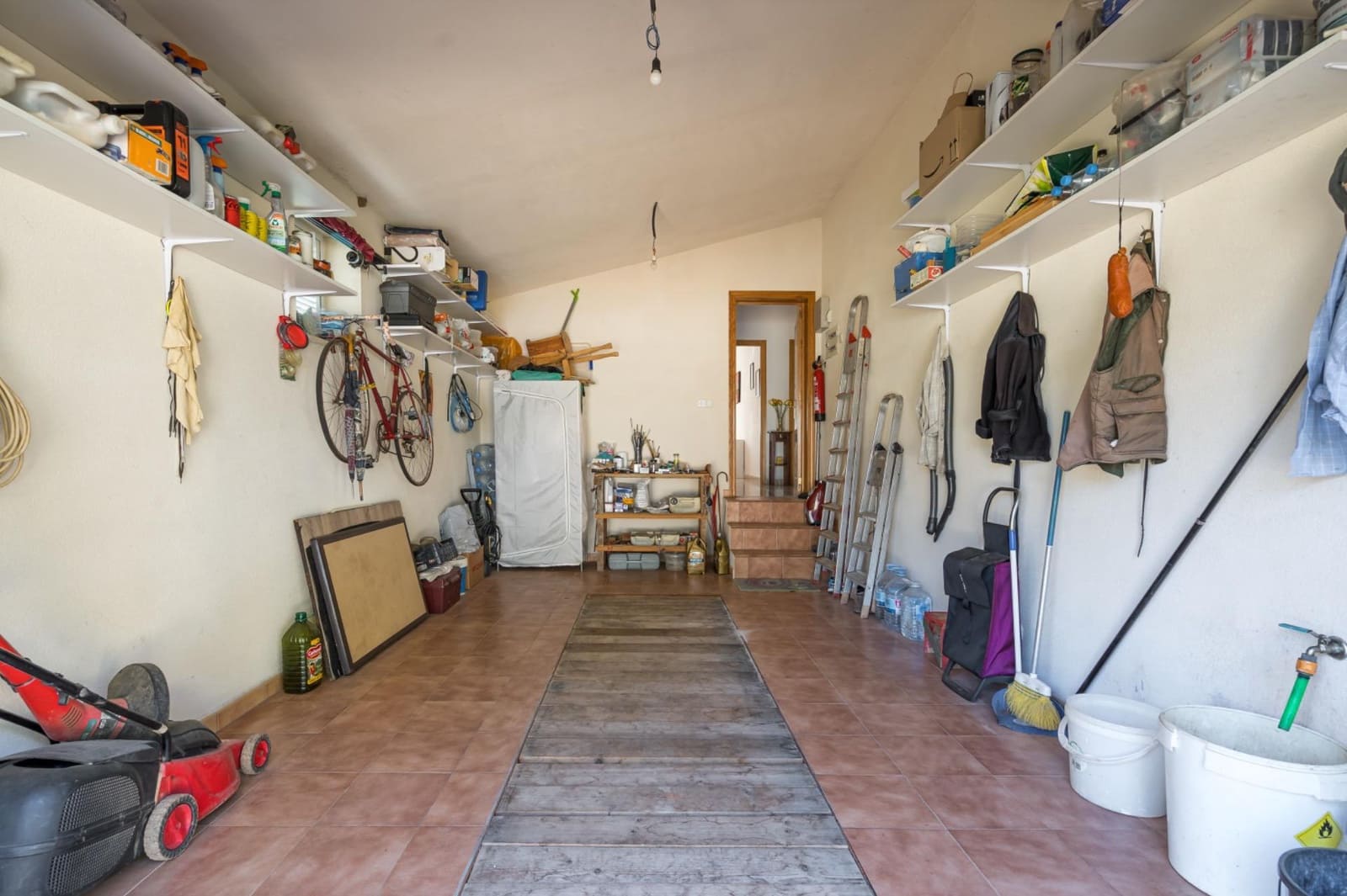 4 slaapkamer Villa te koop in Santa Ponsa met garage - € 2.200.000 (Ref: 9733457)