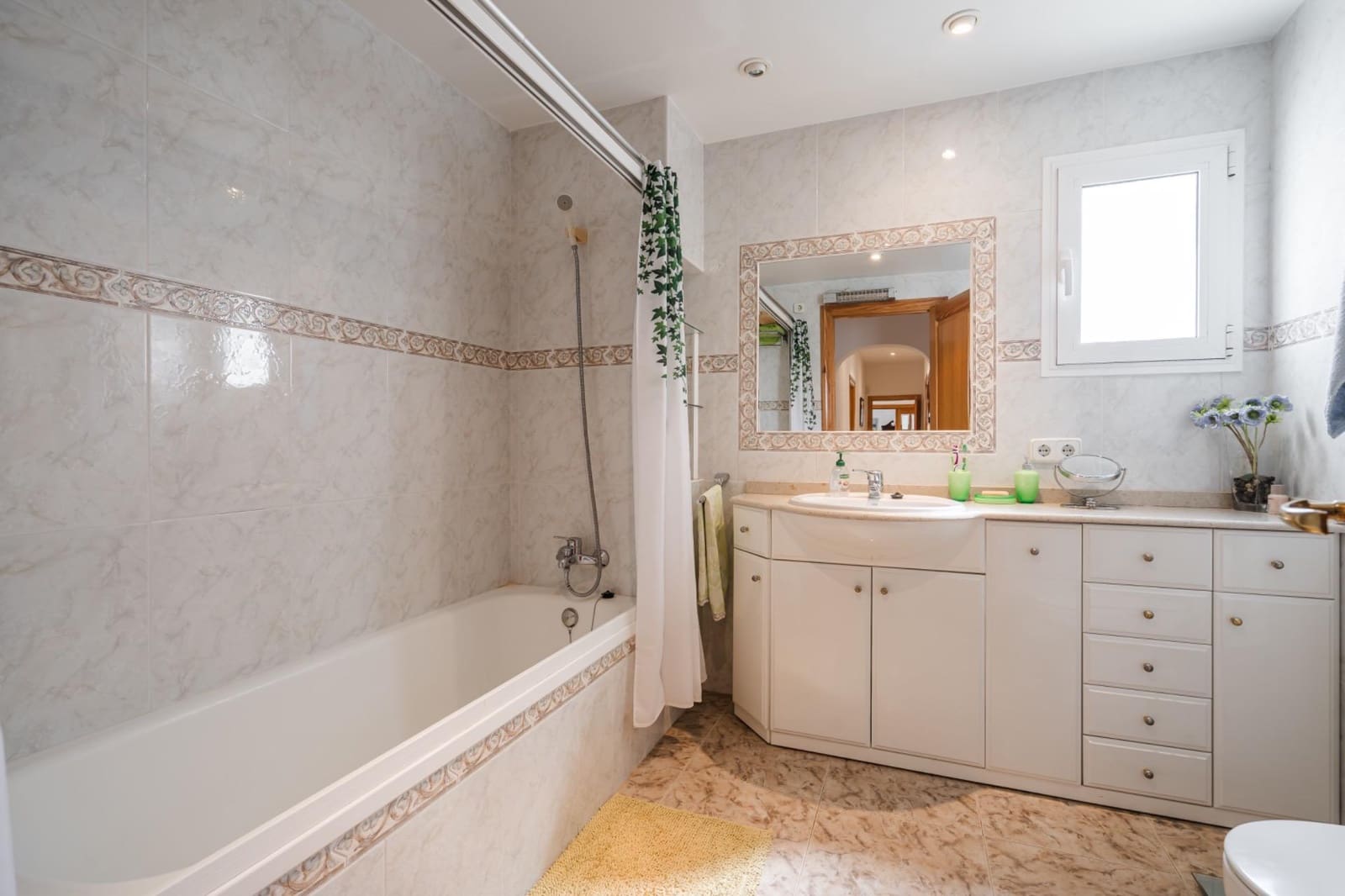 4 slaapkamer Villa te koop in Santa Ponsa met garage - € 2.200.000 (Ref: 9733457)