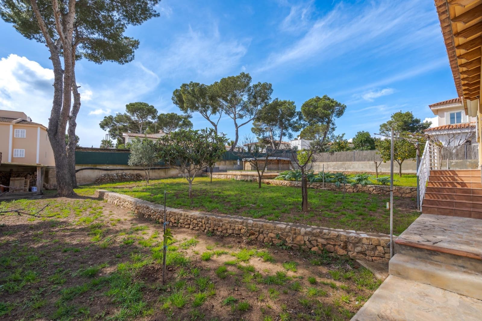 4 slaapkamer Villa te koop in Santa Ponsa met garage - € 2.200.000 (Ref: 9733457)