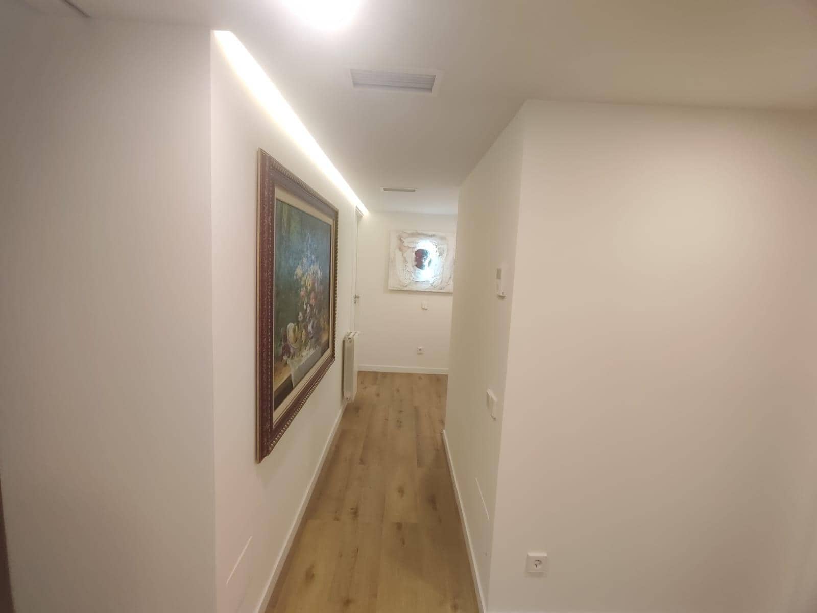 3 quarto Apartamento para arrendar em Palma de Mallorca com garagem - 2 500 € (Ref: 9733458)