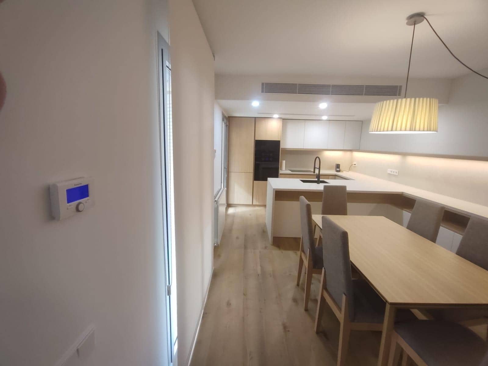 3 quarto Apartamento para arrendar em Palma de Mallorca com garagem - 2 500 € (Ref: 9733458)