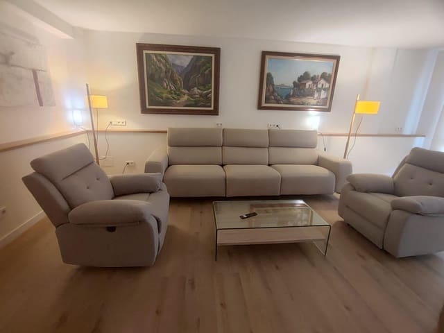 3 bedroom Flat for rent in Centro, Palma de Mallorca with garage - € 2,500 (Ref: 9733458)