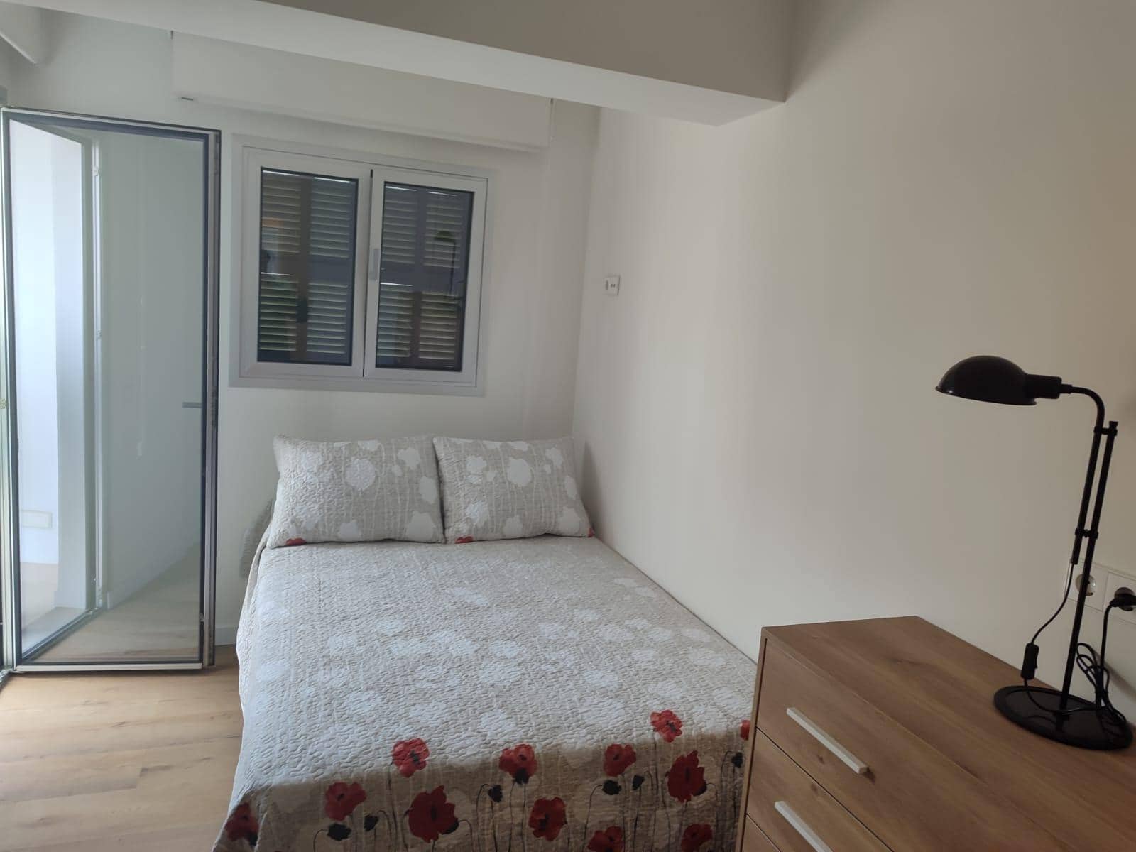 3 quarto Apartamento para arrendar em Palma de Mallorca com garagem - 2 500 € (Ref: 9733458)
