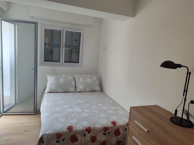 3 bedroom Flat for rent in Centro, Palma de Mallorca with garage - € 2,500 (Ref: 9733458)