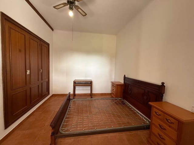 5 bedroom Finca/Country House for rent in El Pont d'Inca / Es Pont d'Inca, Marratxí with garage - € 1,800 (Ref: 9733459)