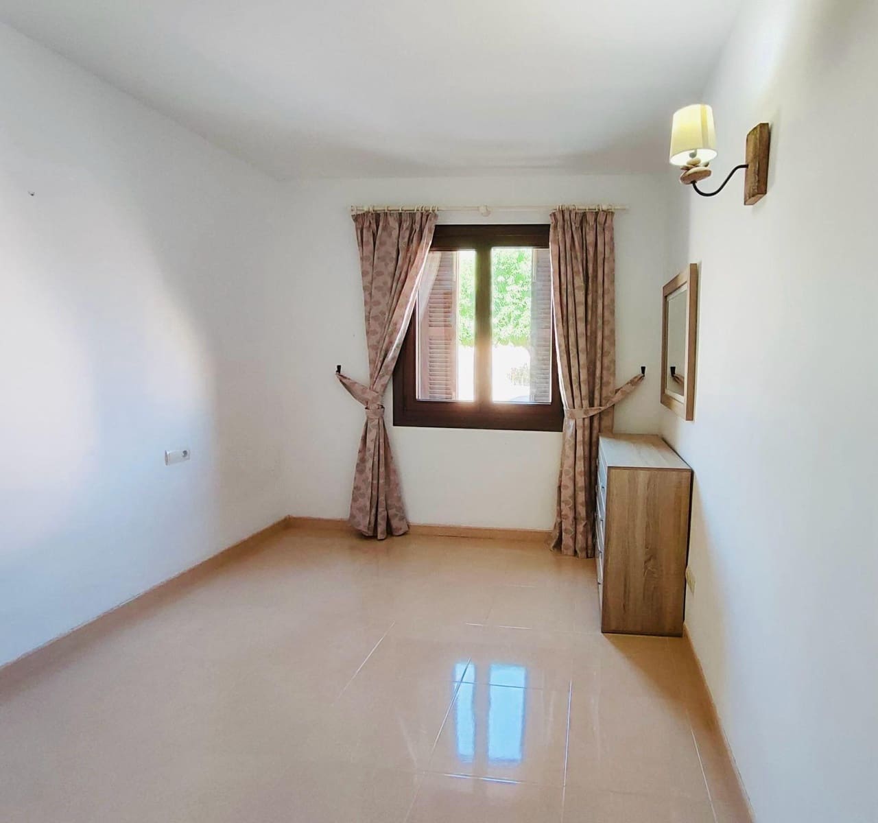 3 slaapkamer Appartement te huur in Sa Cabaneta / La Cabaneta met garage - € 1.950 (Ref: 9833623)