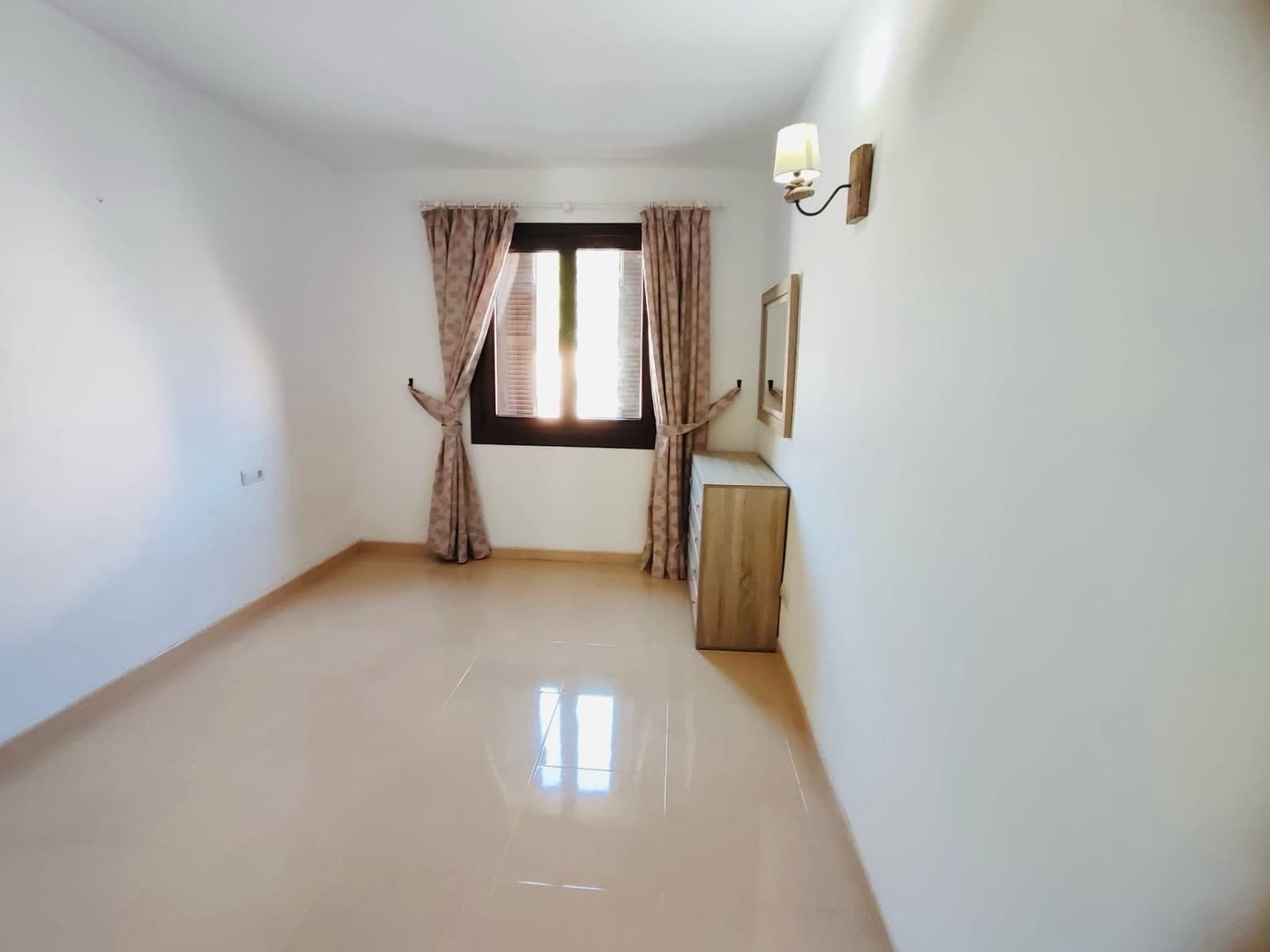 3 slaapkamer Appartement te huur in Sa Cabaneta / La Cabaneta met garage - € 1.950 (Ref: 9833623)