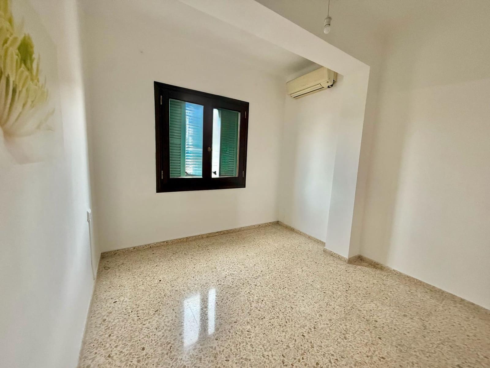 3 bedroom Flat for rent in Son Ferriol - € 1,500 (Ref: 9839223)