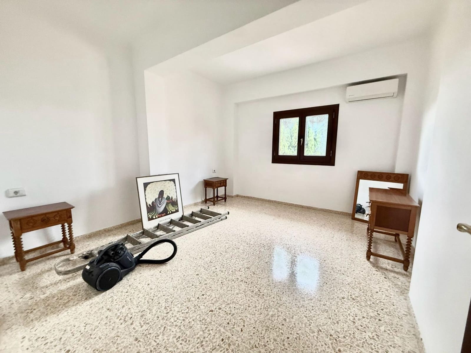 3 bedroom Flat for rent in Son Ferriol - € 1,500 (Ref: 9839223)