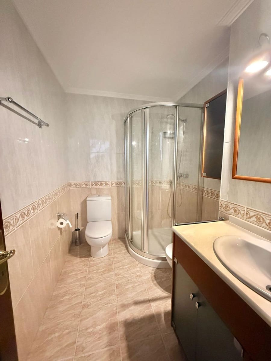 5 bedroom Villa for rent in Son Ferriol with garage - € 2,800 (Ref: 9839224)