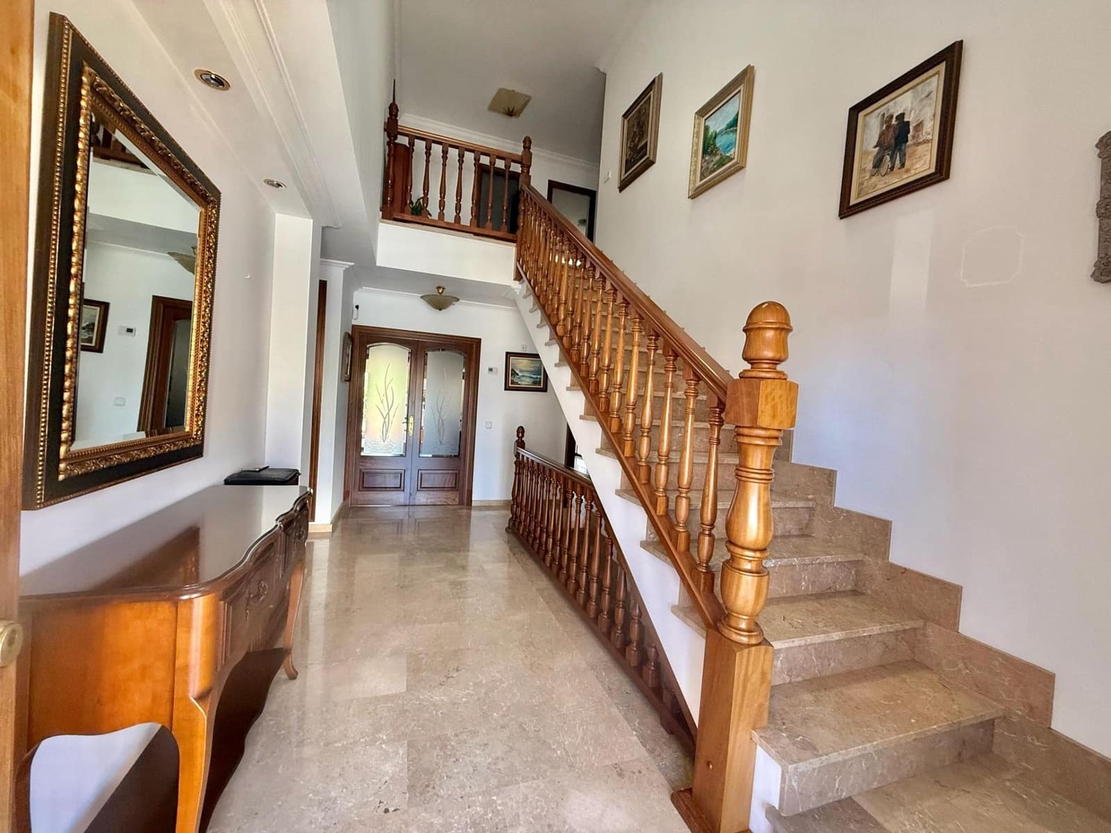 5 bedroom Villa for rent in Son Ferriol with garage - € 2,800 (Ref: 9839224)
