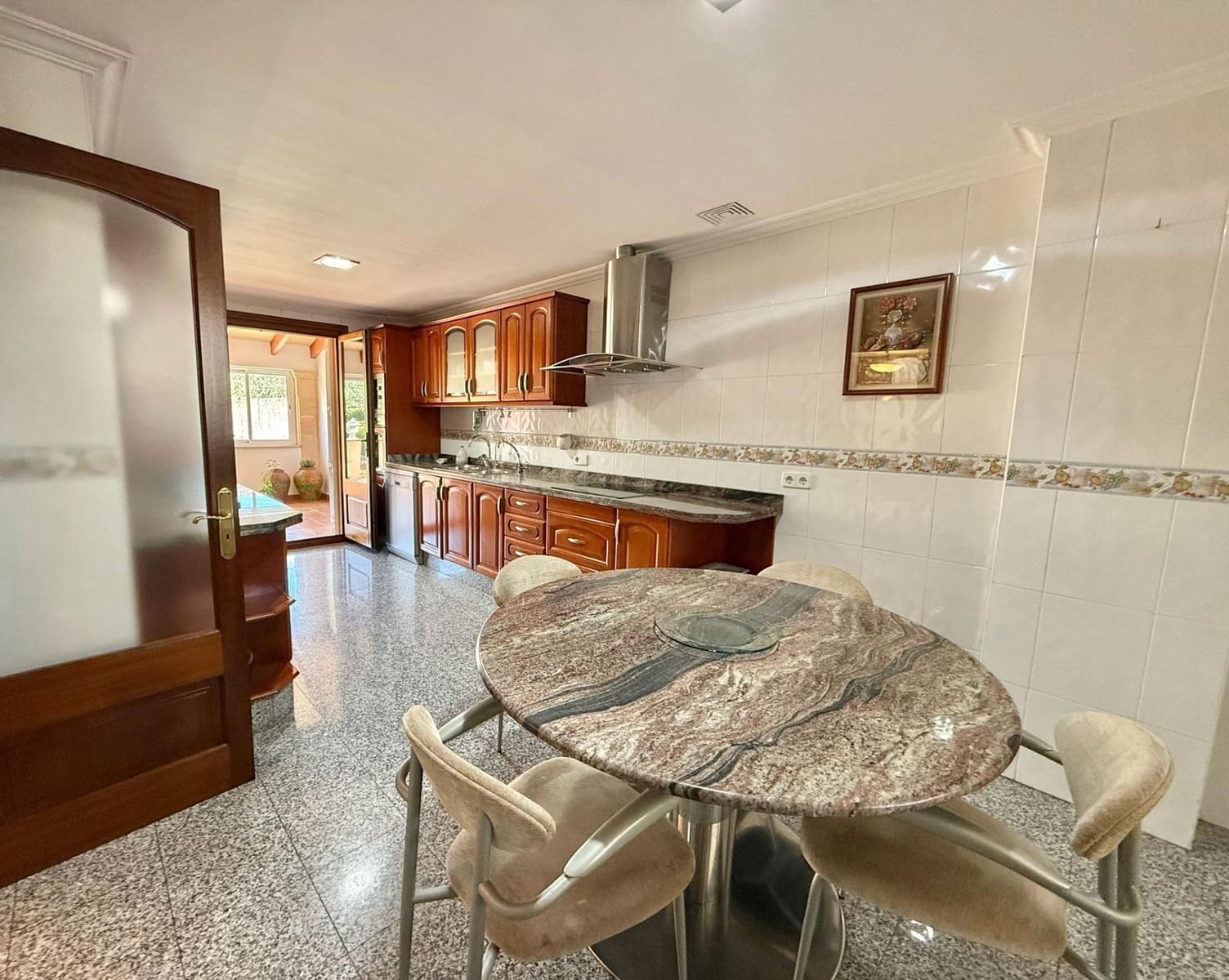 5 bedroom Villa for rent in Son Ferriol with garage - € 2,800 (Ref: 9839224)