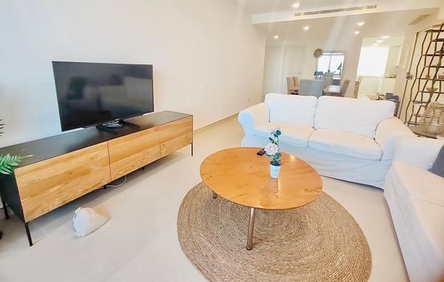 3 bedroom Flat for rent in Palma de Mallorca with garage - € 3,500 (Ref: 9855424)