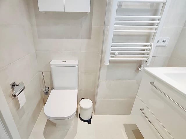 3 bedroom Flat for rent in Palma de Mallorca with garage - € 3,500 (Ref: 9855424)