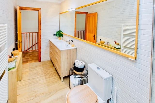 4 soveværelse Villa til salg i Son Ferrer, Calvià med garage - € 750.000 (Ref: 9876386)