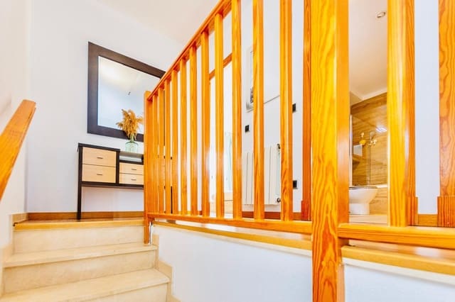 4 soveværelse Villa til salg i Son Ferrer, Calvià med garage - € 750.000 (Ref: 9876386)