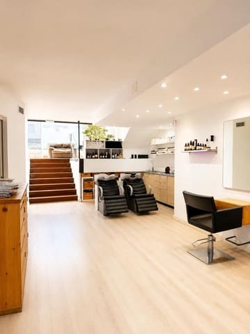Local Commercial à louer à Santa Catalina, Palma de Mallorca - 1 500 € (Ref: 9903902)