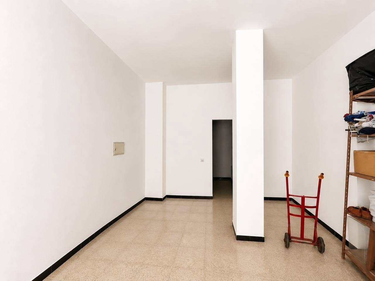 Commerciale in vendita in El Pont d'Inca / Es Pont d'Inca - 220.000 € (Rif: 9907558)