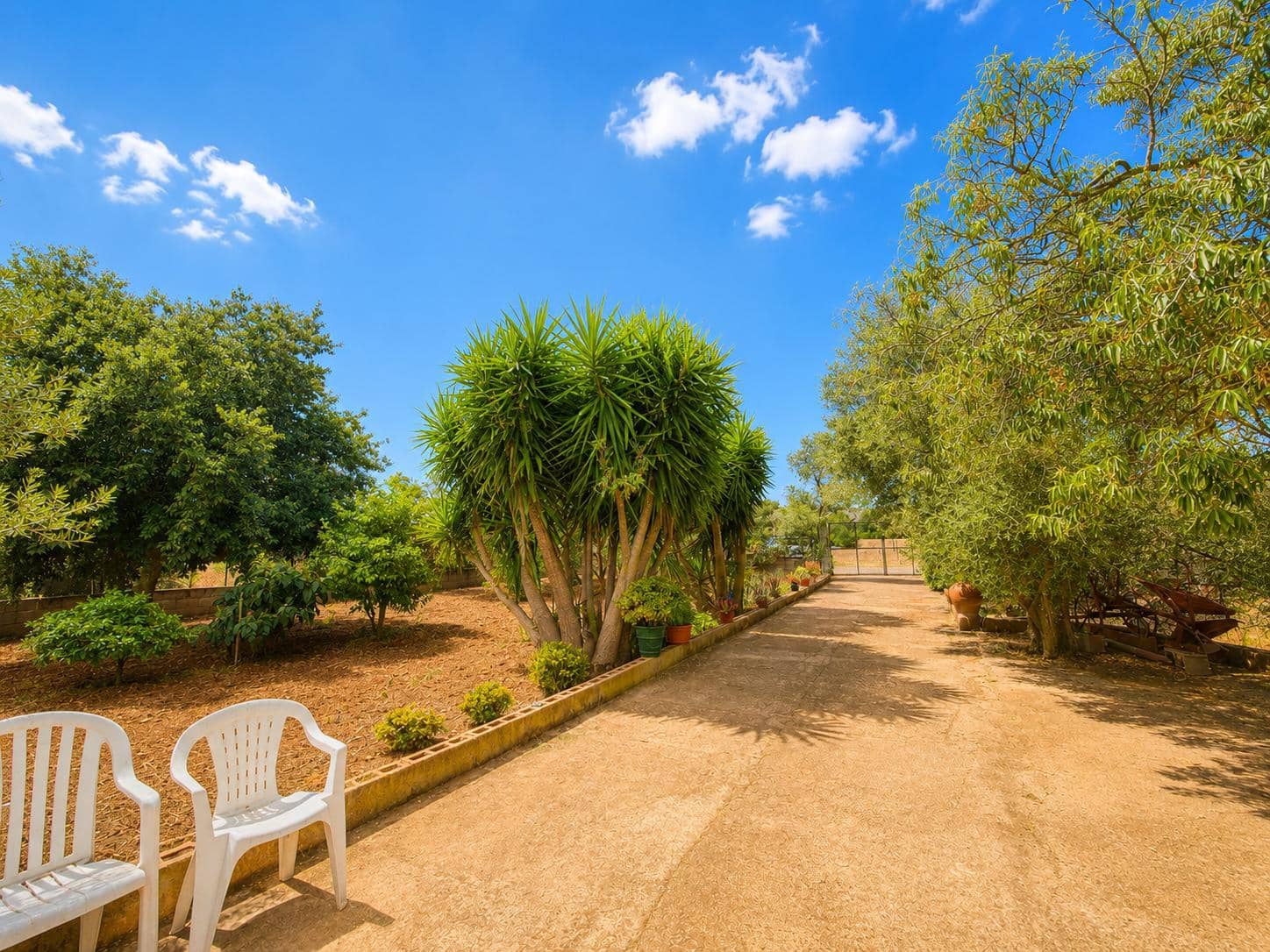 Finca/Country House for sale in Santa Eugenia with garage - € 270,000 (Ref: 9970586)