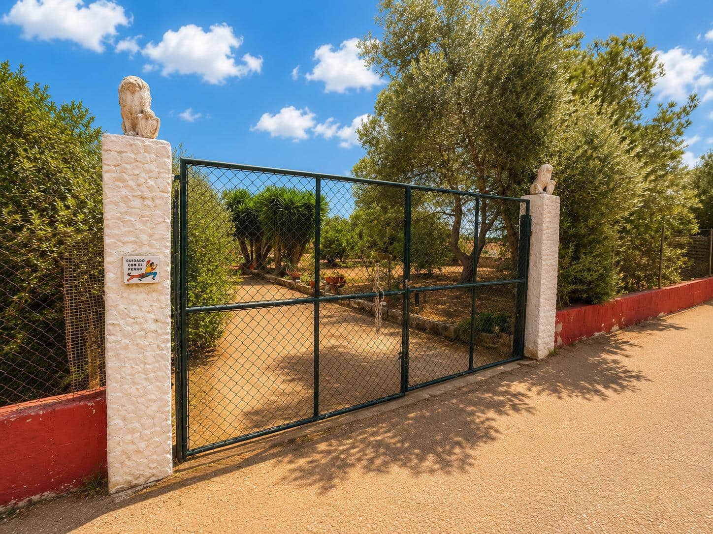 Finca/Country House for sale in Santa Eugenia with garage - € 270,000 (Ref: 9970586)