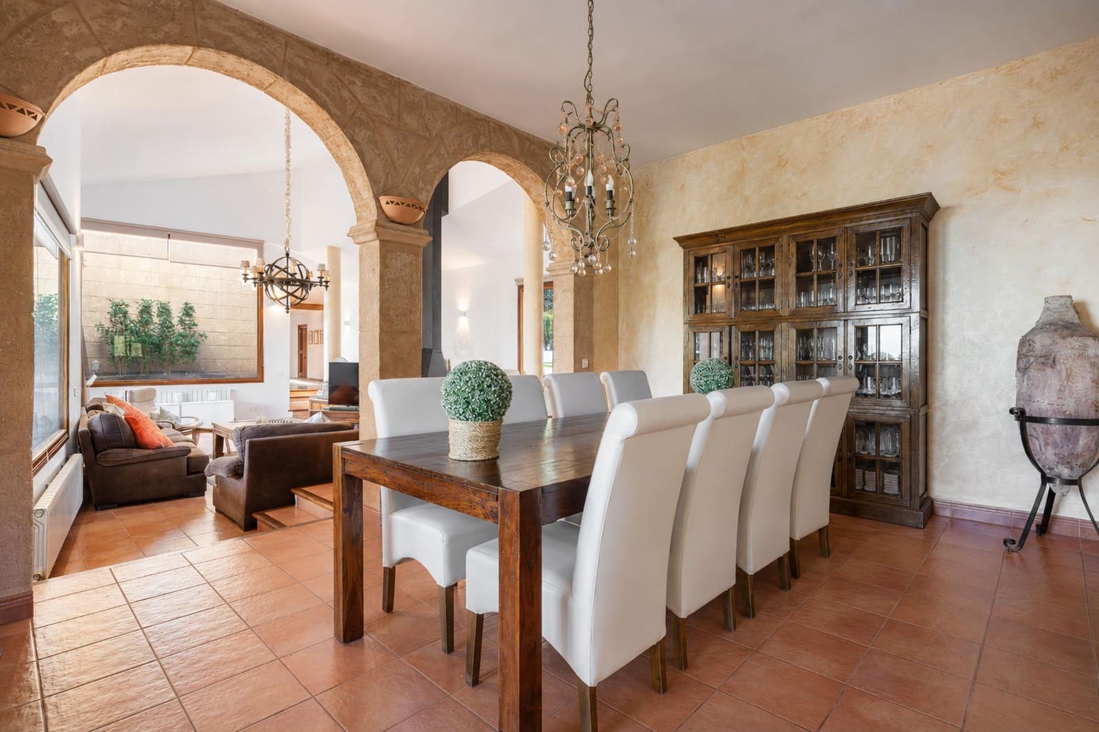 6 bedroom Villa for sale in Puntiro with pool garage - € 4,900,000 (Ref: 9973307)