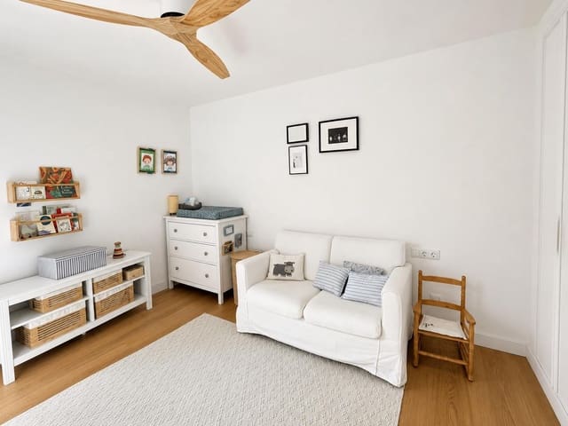 3 soverom Penthouse til leie i Palma de Mallorca med garasje - € 2 000 (Ref: 9973308)