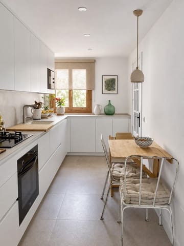 3 soverom Penthouse til leie i Palma de Mallorca med garasje - € 2 000 (Ref: 9973308)