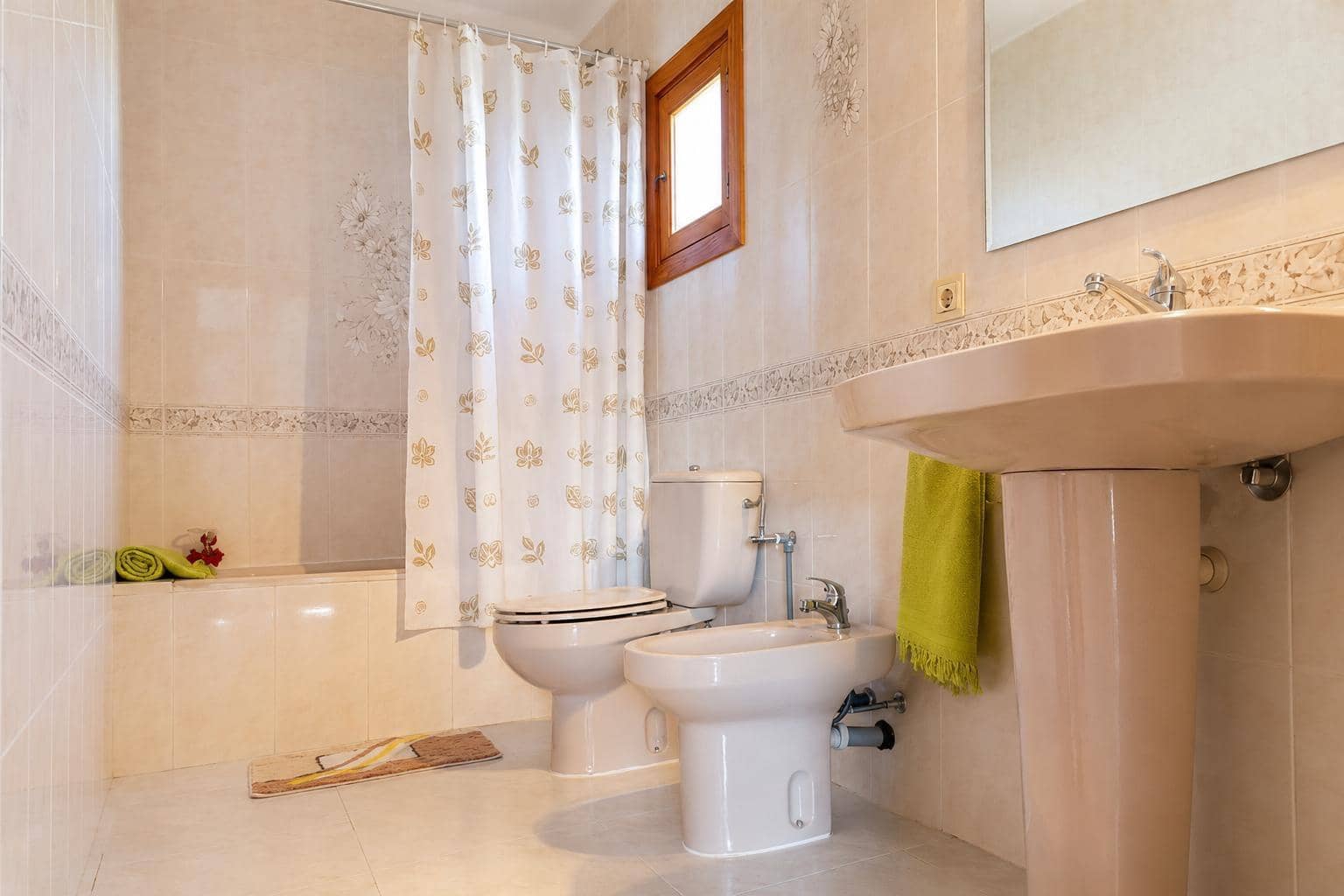 4 bedroom Villa for sale in Cala Santanyi with garage - € 950,000 (Ref: 9990707)