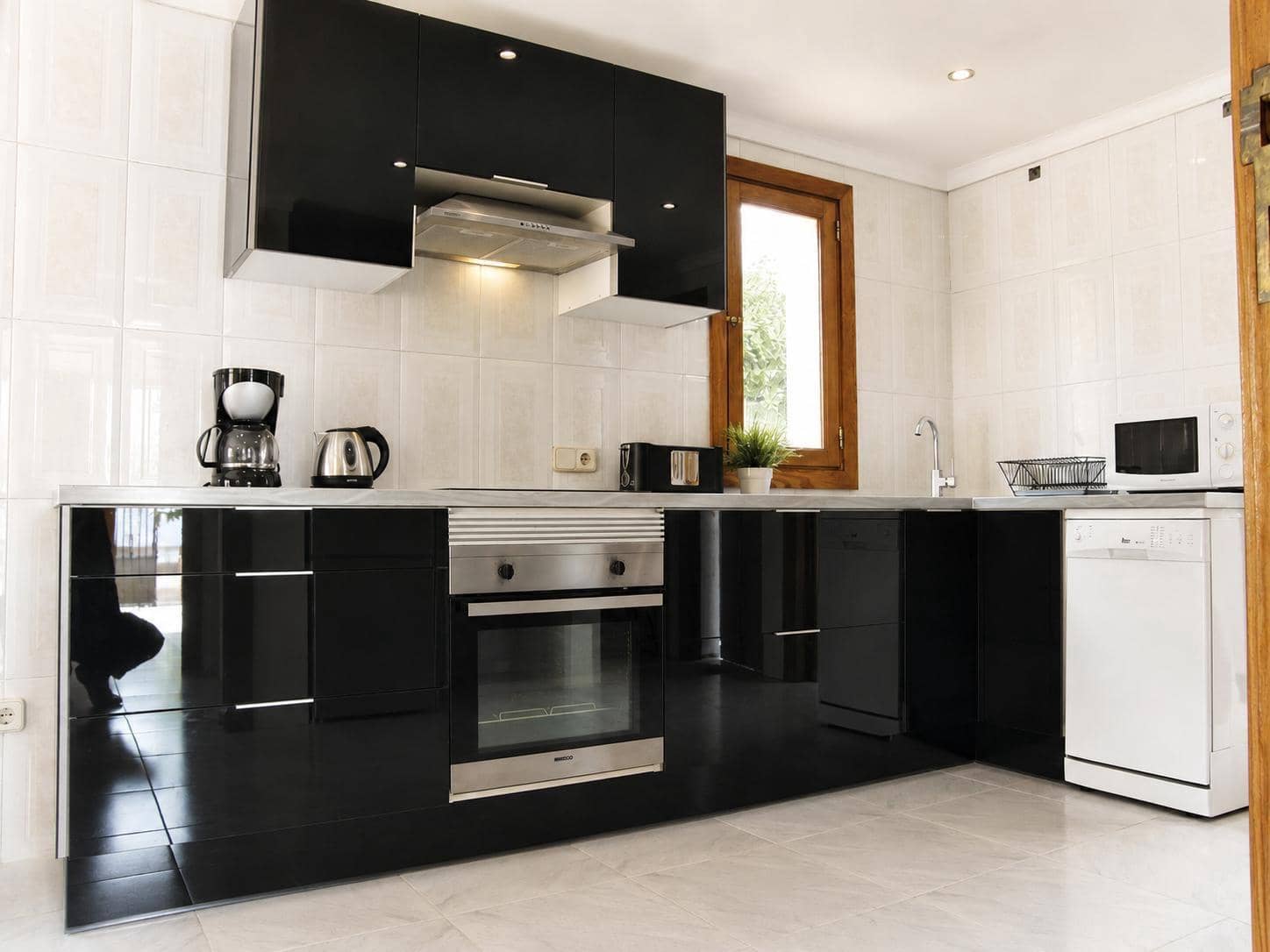 4 bedroom Villa for sale in Cala Santanyi with garage - € 950,000 (Ref: 9990707)