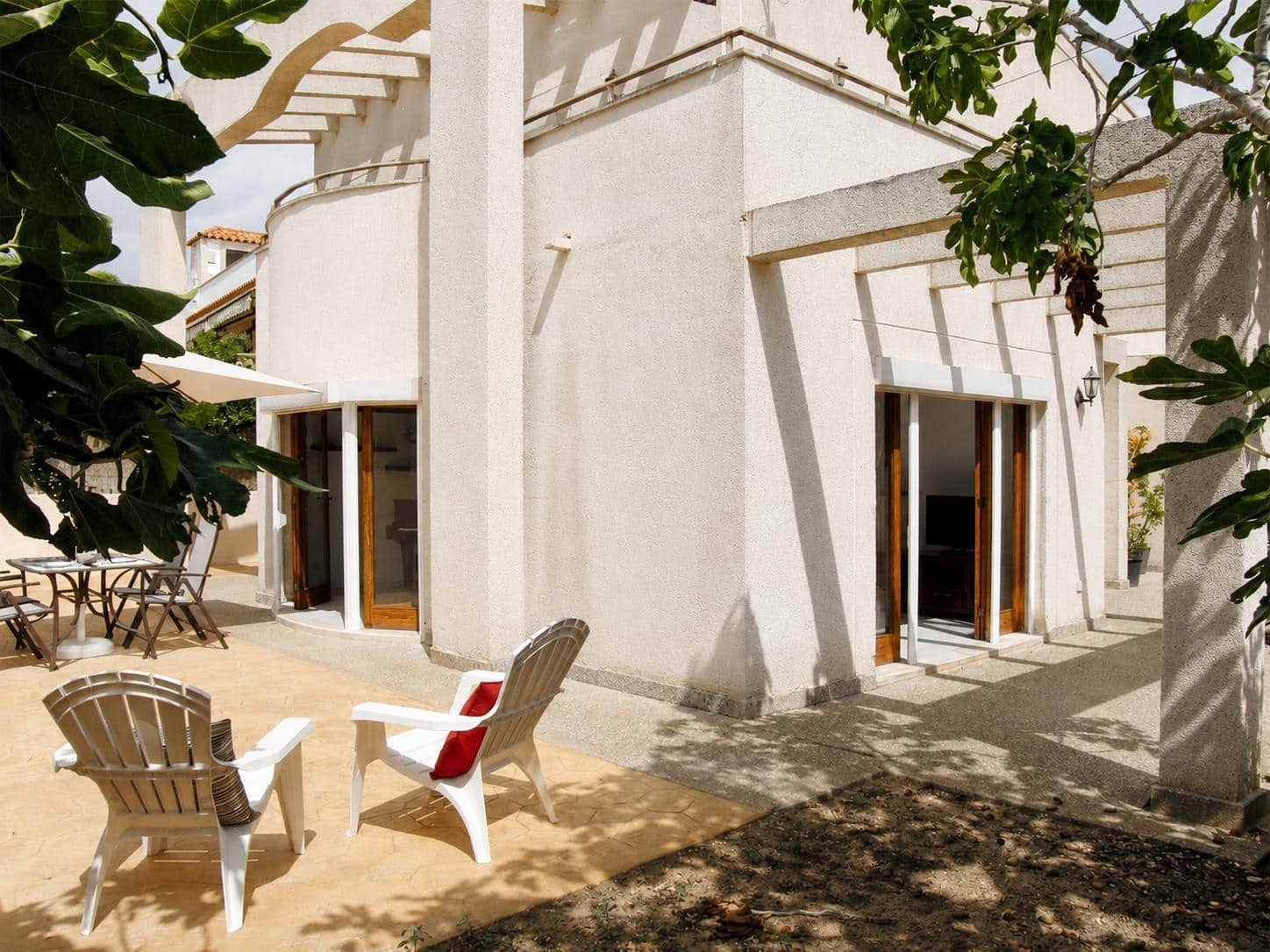 4 bedroom Villa for sale in Cala Santanyi with garage - € 950,000 (Ref: 9990707)