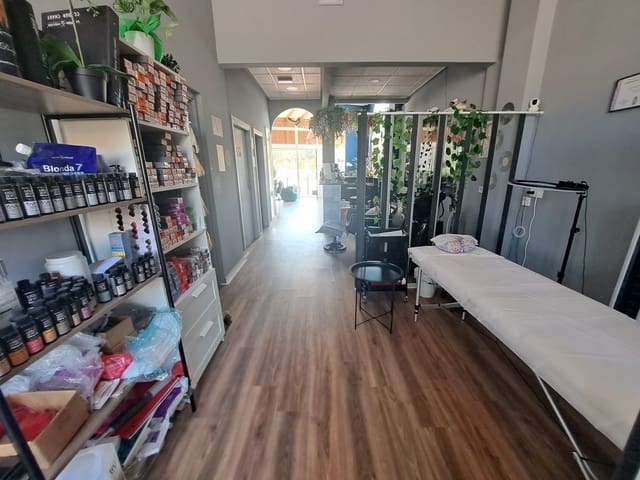 Virksomhed til salg i Ciudad Quesada, Rojales med garage - € 39.990 (Ref: 9101613)