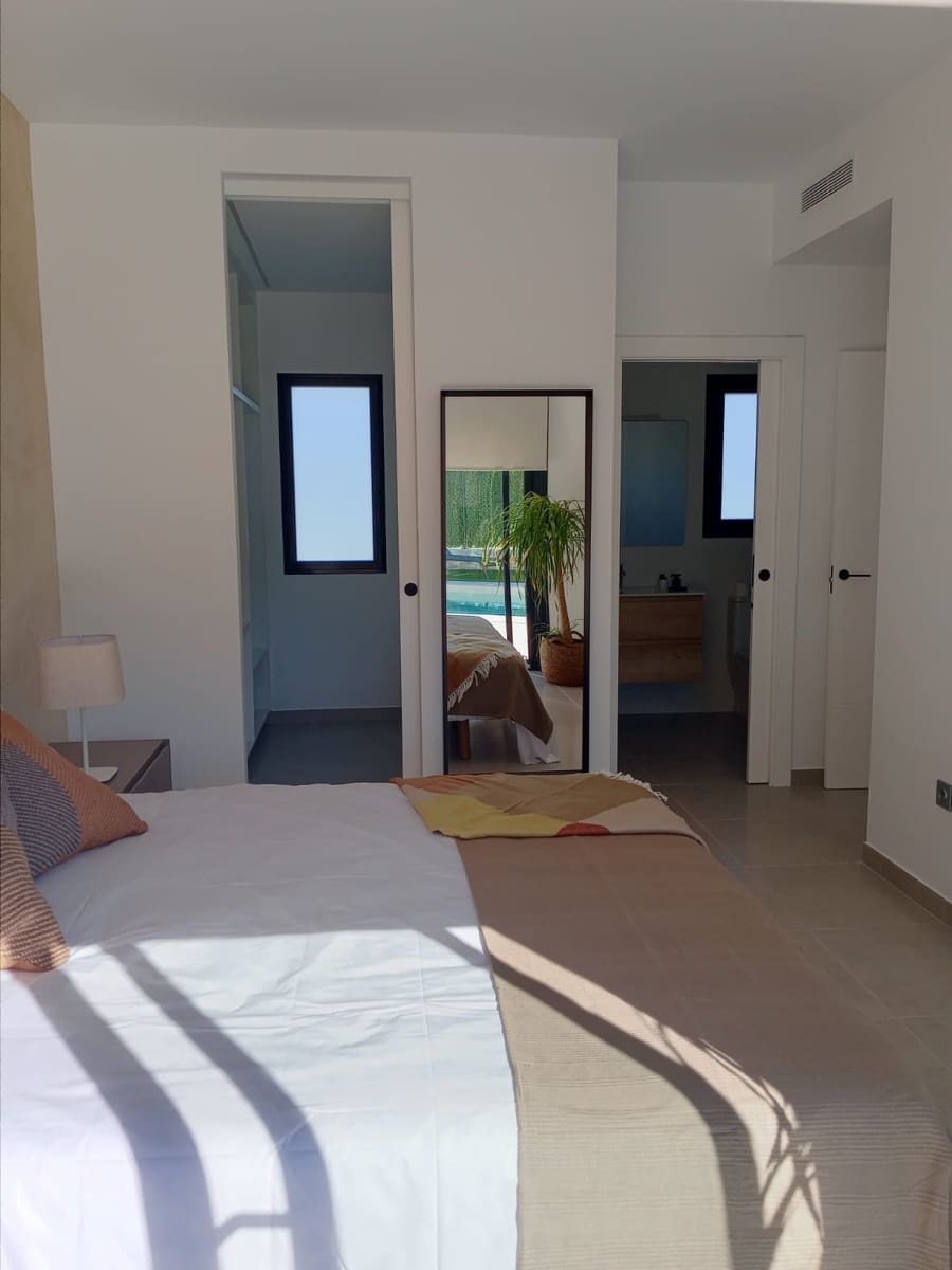 3 soverom Villa til salgs i Calasparra med svømmebasseng garasje - € 435 000 (Ref: 10054490)