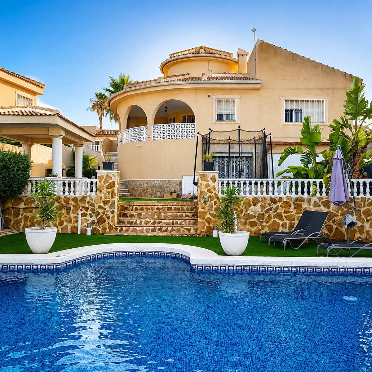 4 chambre Villa/Maison à vendre à Ciudad Quesada avec piscine garage - 569 000 € (Ref: 10057645)