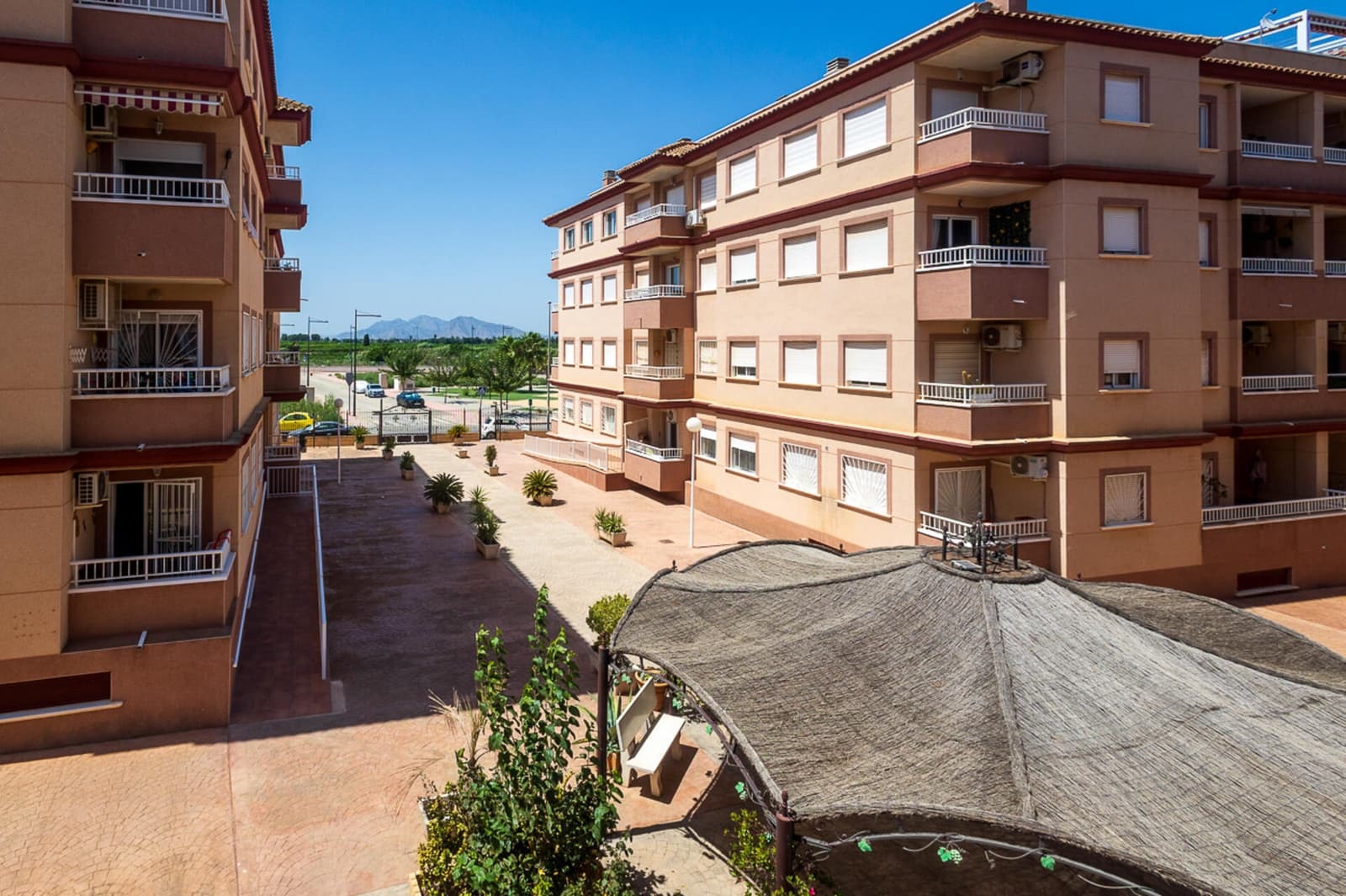 2 bedroom Apartment for sale in Algorfa with pool - € 115,950 (Ref: 10057733)