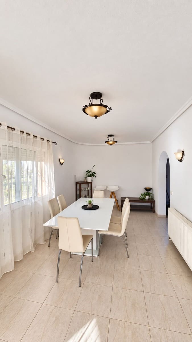 4 camera da letto Villa in vendita in Ciudad Quesada con piscina garage - 569.000 € (Rif: 10118546)