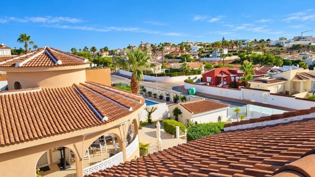 4 camera da letto Villa in vendita in Ciudad Quesada, Rojales con piscina garage - 569.000 € (Rif: 10118546)