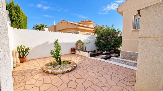 4 camera da letto Villa in vendita in Ciudad Quesada, Rojales con piscina garage - 569.000 € (Rif: 10118546)