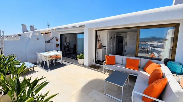1 soveværelse Lejlighed til salg i Sant Carles de Peralta, Santa Eulalia / Santa Eularia - € 495.000 (Ref: 10167533)