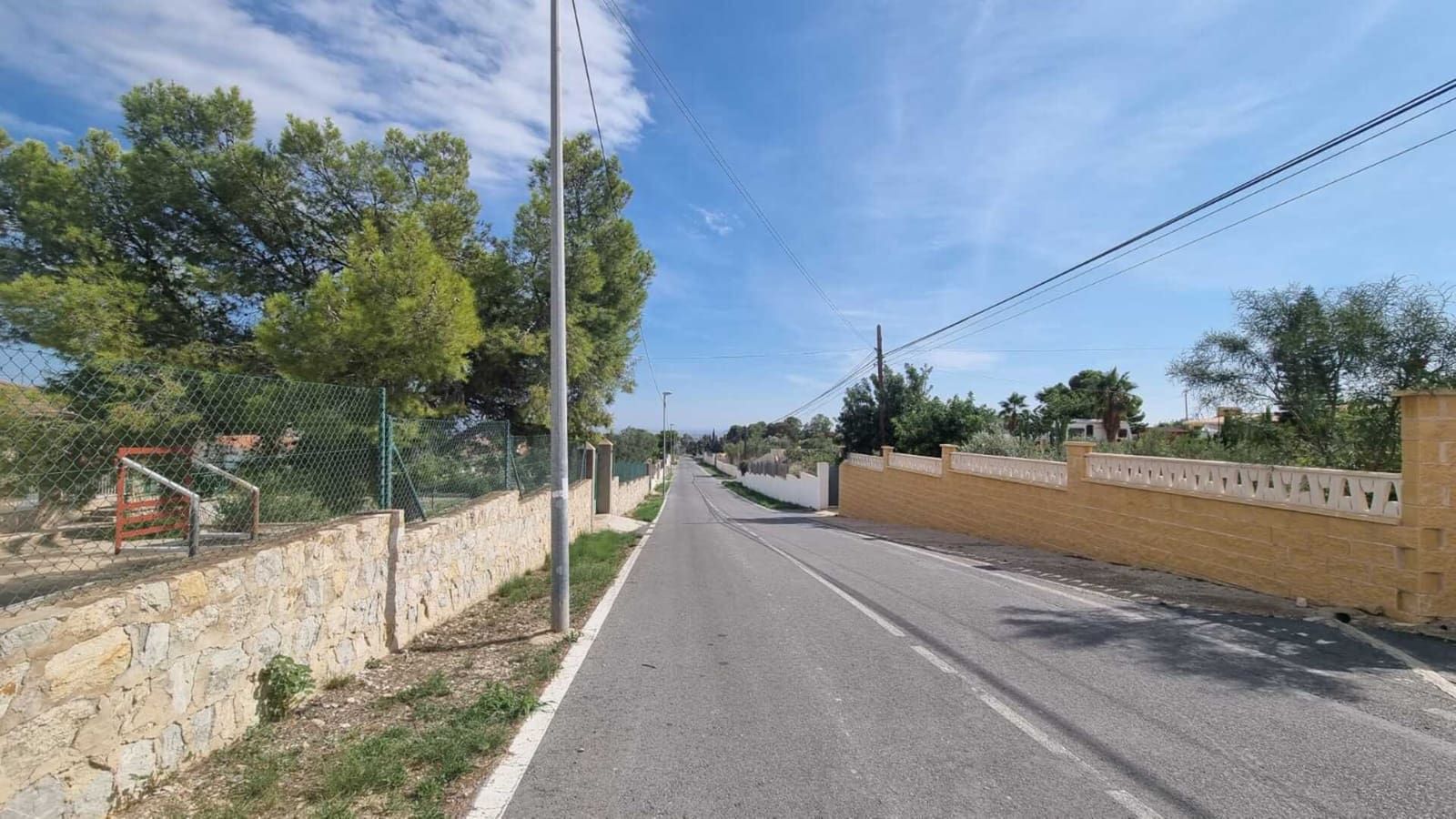 Grunde uden byggetilladelser til salg i Muchamiel / Mutxamel - € 320.000 (Ref: 9239274)