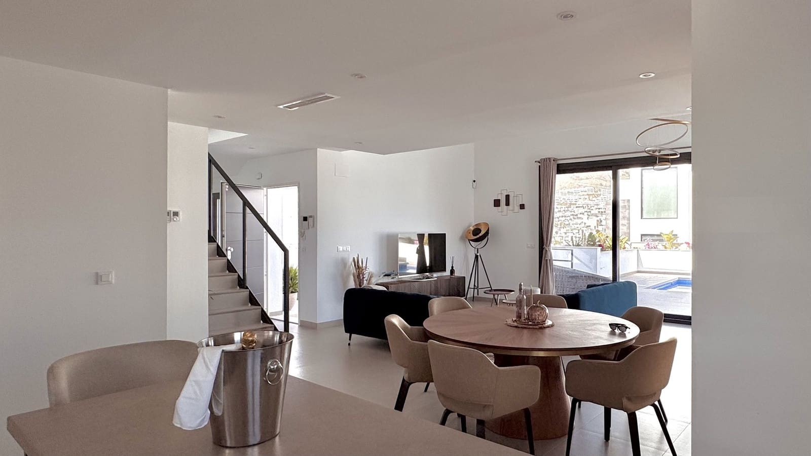 4 bedroom Villa for sale in Finestrat with pool garage - € 1,090,000 (Ref: 9239281)