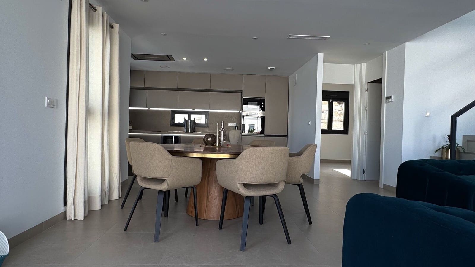 4 bedroom Villa for sale in Finestrat with pool garage - € 1,090,000 (Ref: 9239281)