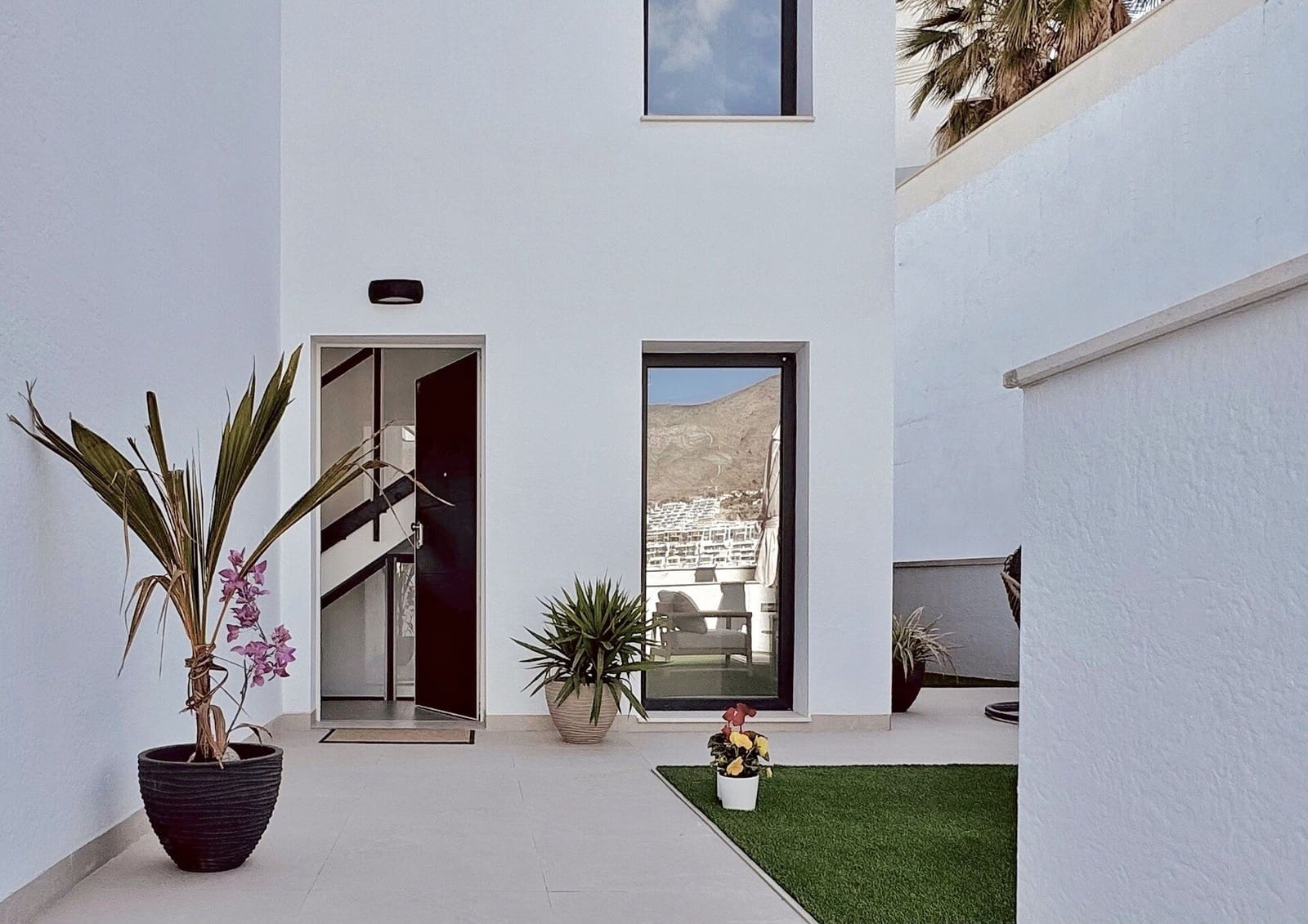 4 bedroom Villa for sale in Finestrat with pool garage - € 1,090,000 (Ref: 9239281)