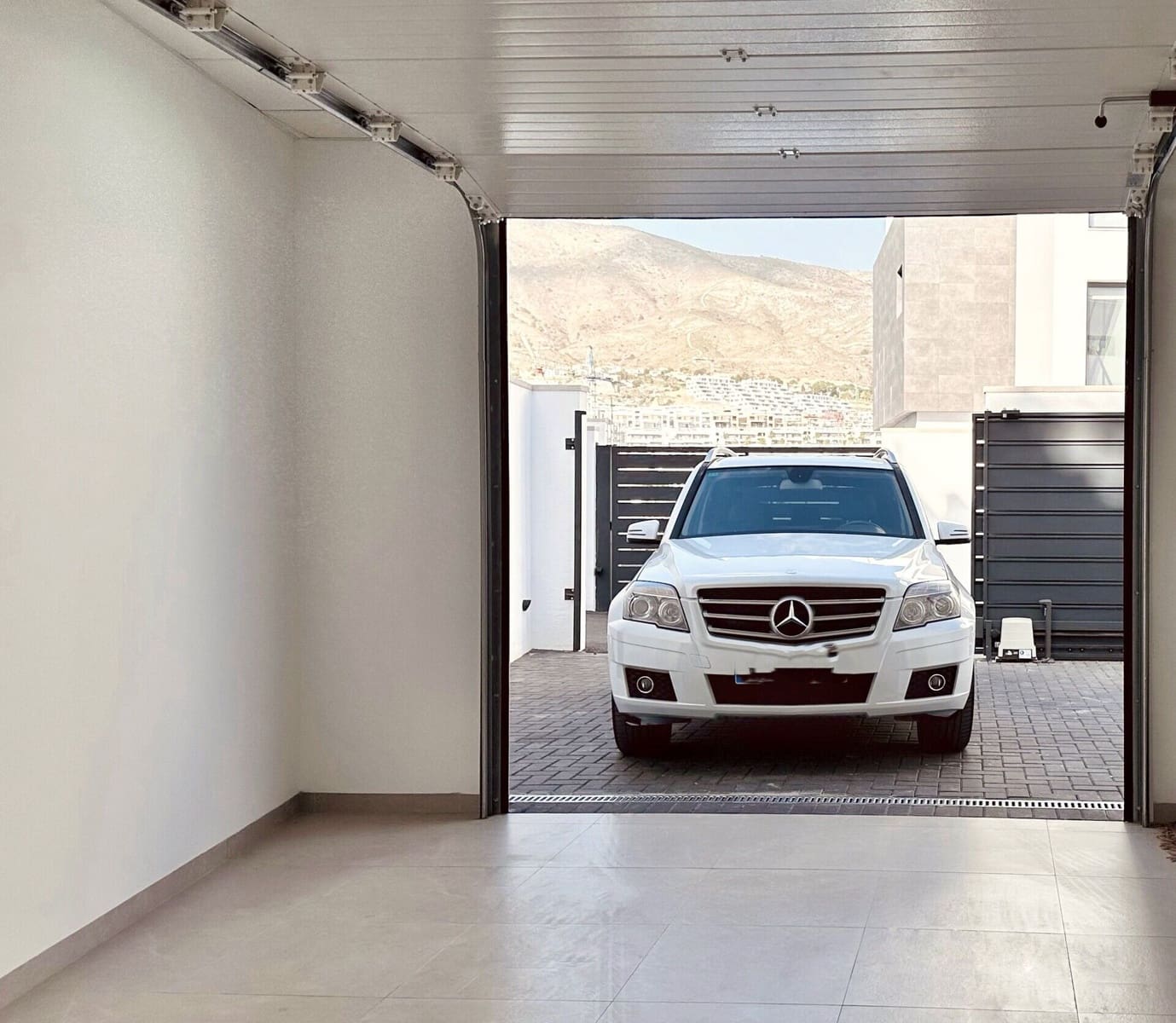 4 bedroom Villa for sale in Finestrat with pool garage - € 1,090,000 (Ref: 9239281)