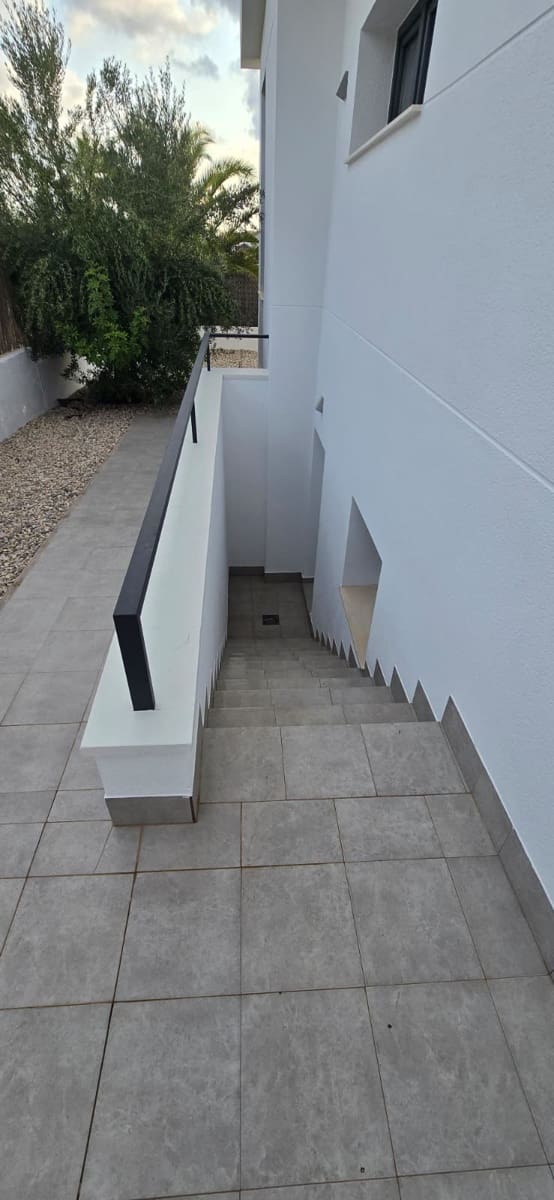 Chalet de 3 habitaciones en Rojales en venta con piscina garaje - 495.000 € (Ref: 9241172)