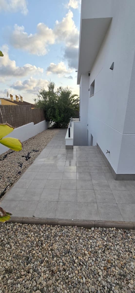 Chalet de 3 habitaciones en Rojales en venta con piscina garaje - 495.000 € (Ref: 9241172)