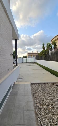 Chalet de 3 habitaciones en Rojales en venta con piscina garaje - 495.000 € (Ref: 9241172)