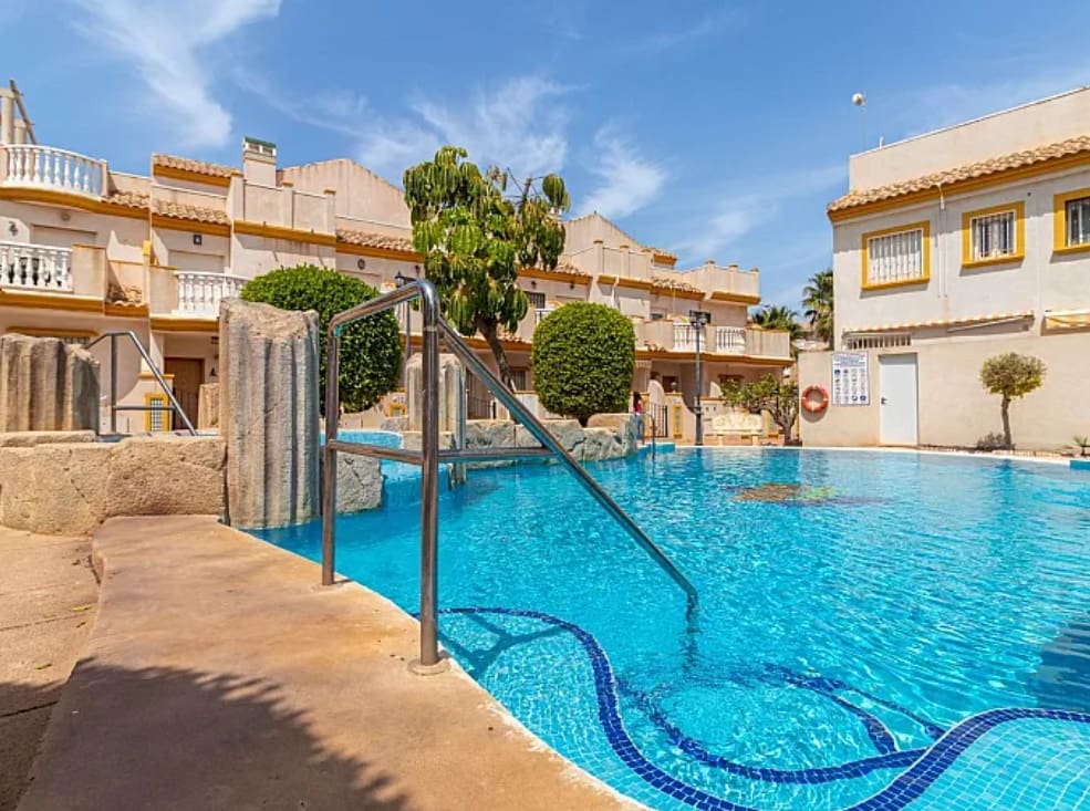3 makuuhuone Omakotitalo myytävänä paikassa Cabo Roig - 259 000 € (Ref: 9325165)