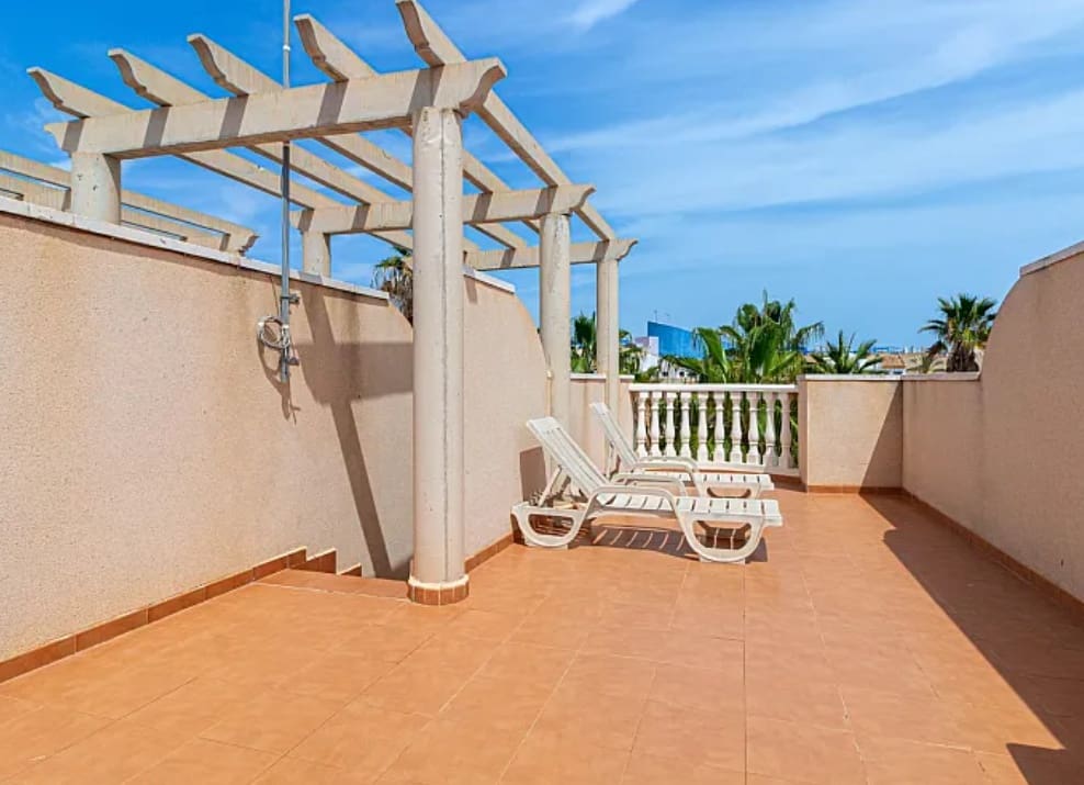 3 makuuhuone Omakotitalo myytävänä paikassa Cabo Roig - 259 000 € (Ref: 9325165)