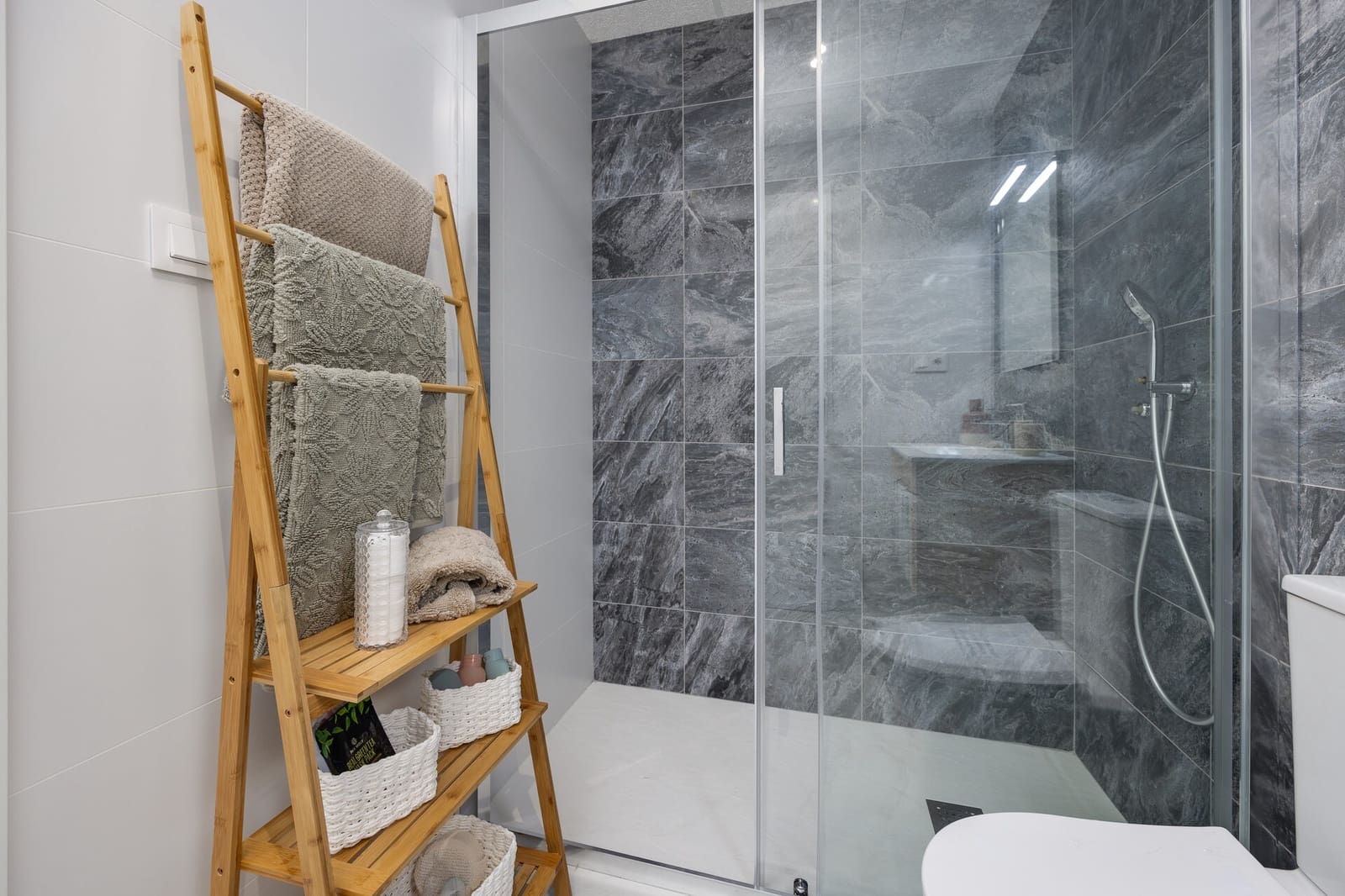 2 Zimmer Apartment zu verkaufen in San Miguel de Salinas mit Pool Garage - 224.000 € (Ref: 9779145)