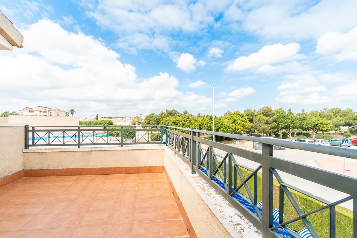 3 camera da letto Villetta Bifamiliare in vendita in Orihuela con piscina - 279.000 € (Rif: 9779976)